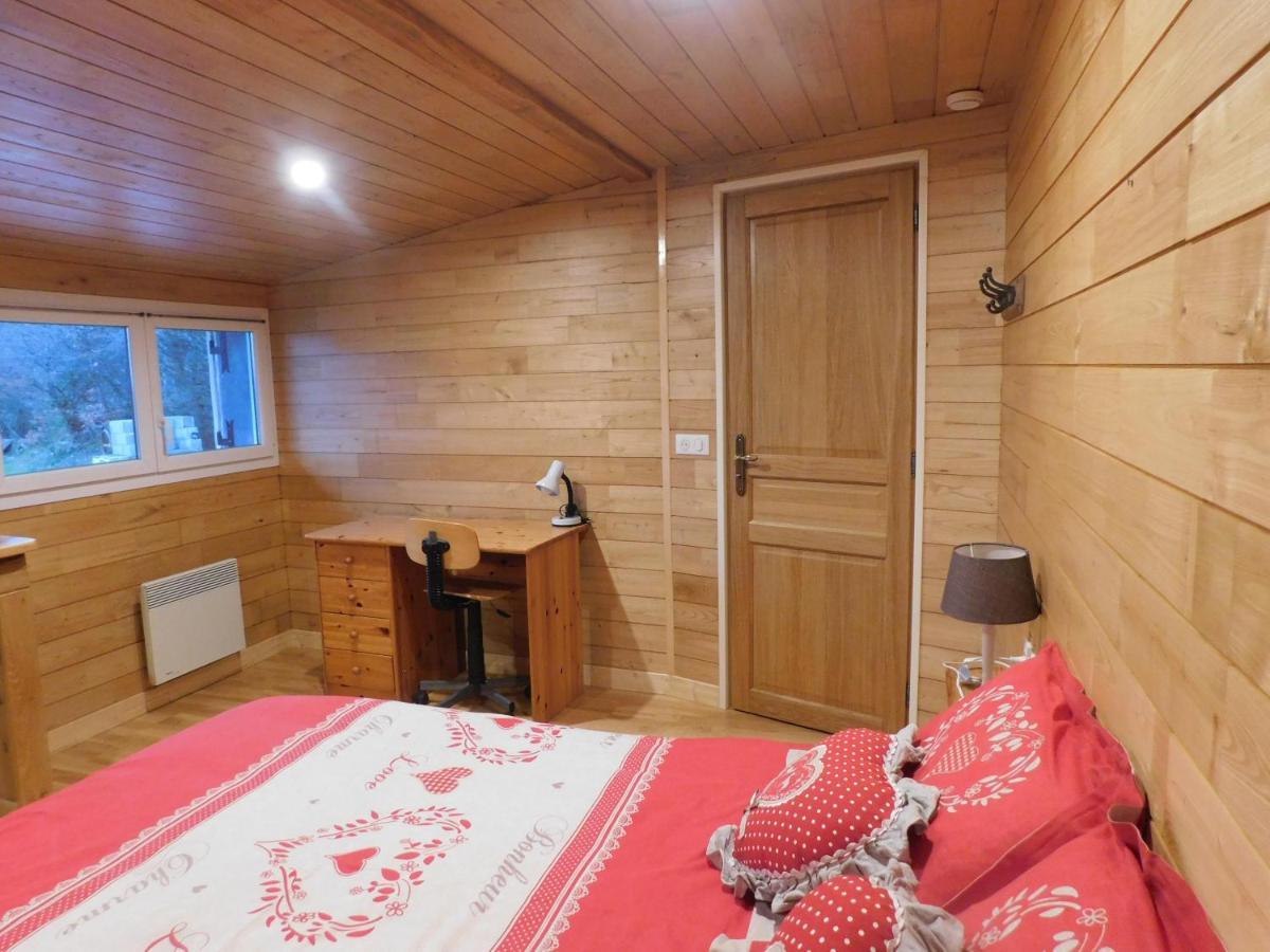 Logement Paisible A La Campagne Aubarede Exteriér fotografie